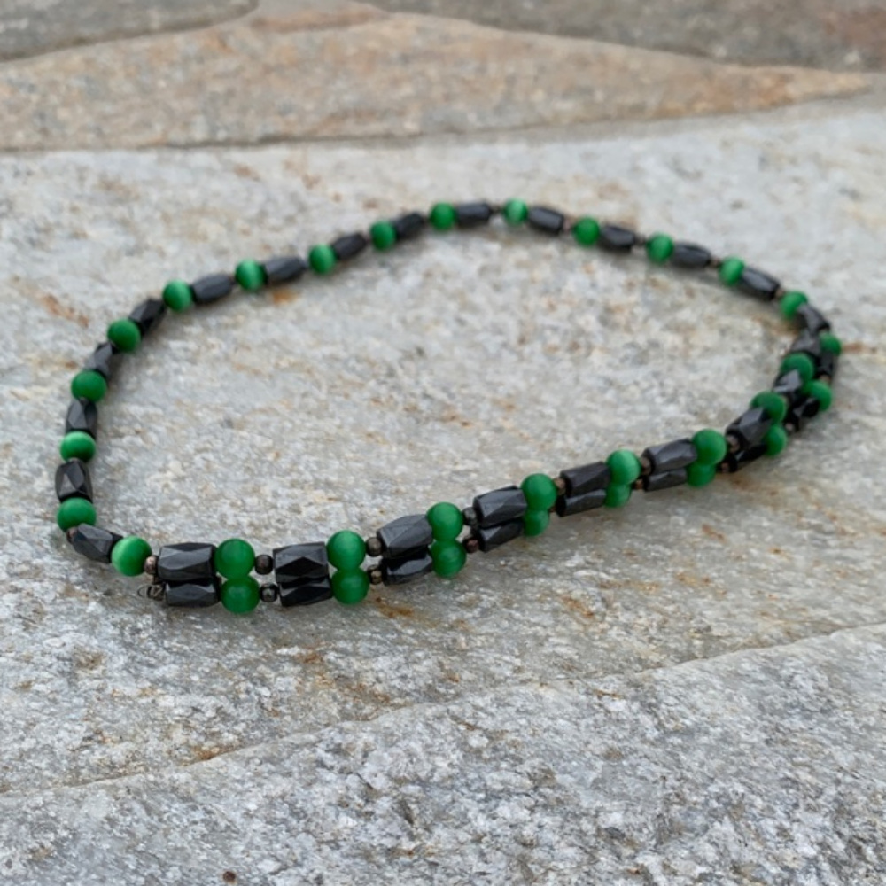 Magnetic Hematite adjustable strand - green